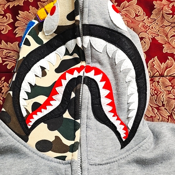 Bape Gray Full Zip-Up Shark/ Camo Hoodie XL - Picture 9 of 11